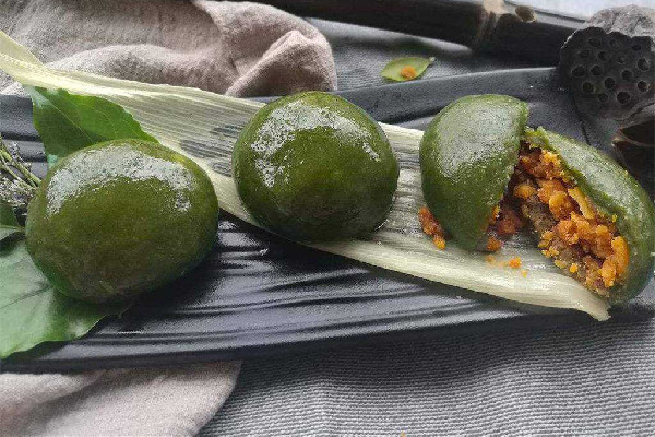 青團(tuán)裂開了還能吃嗎 青團(tuán)裂開什么原因