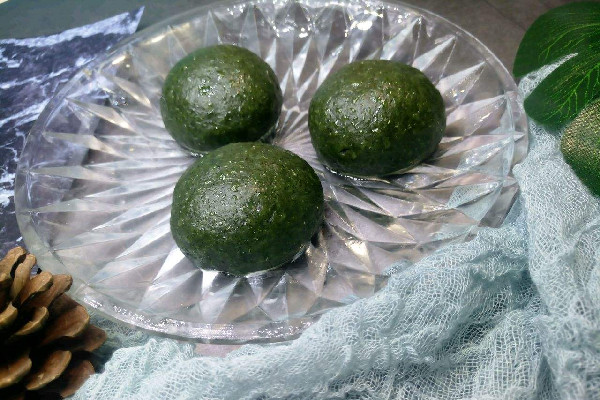 青團(tuán)要加熱吃嗎 青團(tuán)直接吃了會(huì)怎么樣