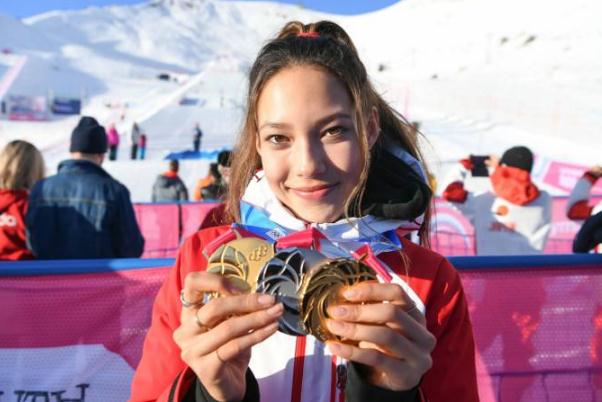 谷愛凌出戰(zhàn)U型場(chǎng)地技巧賽 滑雪技巧有哪些