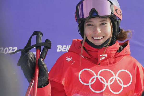 95.25!谷愛(ài)凌第2跳刷新自己成績(jī) 滑雪什么天氣合適