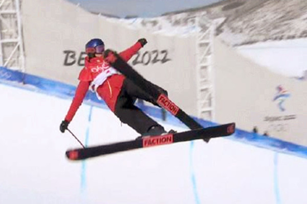 95.25!谷愛(ài)凌第2跳刷新自己成績(jī) 滑雪什么天氣合適