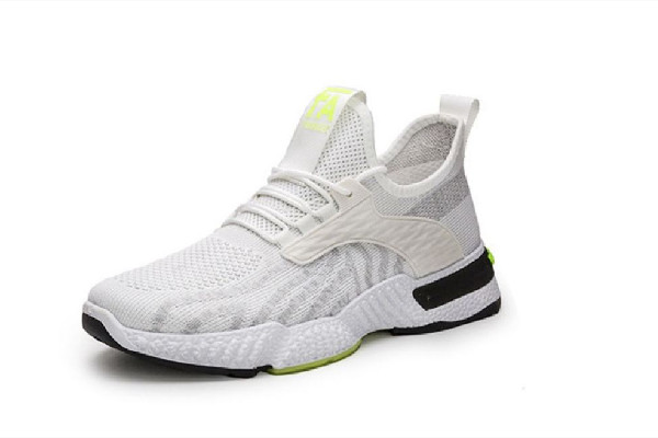 運(yùn)動(dòng)鞋買(mǎi)多少錢(qián)合適 運(yùn)動(dòng)鞋貴的和便宜的有什么區(qū)別