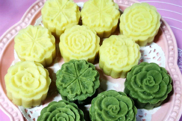 綠豆糕為什么是黃色的 綠豆糕開裂原因