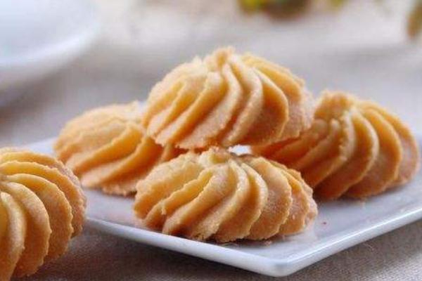 曲奇餅干的配料和做法 曲奇餅干用什么面粉 曲奇餅干的配料和做法 曲奇餅干用什么面粉