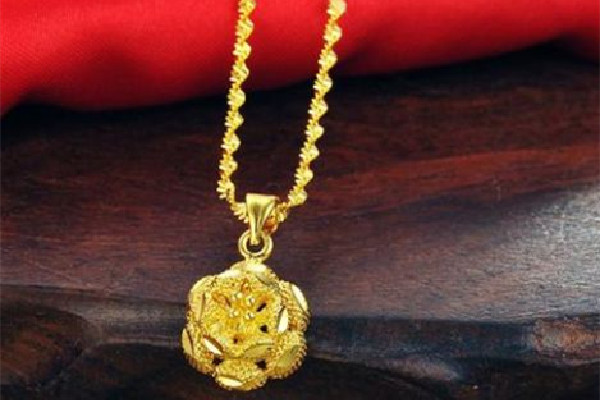 金項(xiàng)鏈買(mǎi)足金的好還是k金的好 金項(xiàng)鏈買(mǎi)什么牌子的好