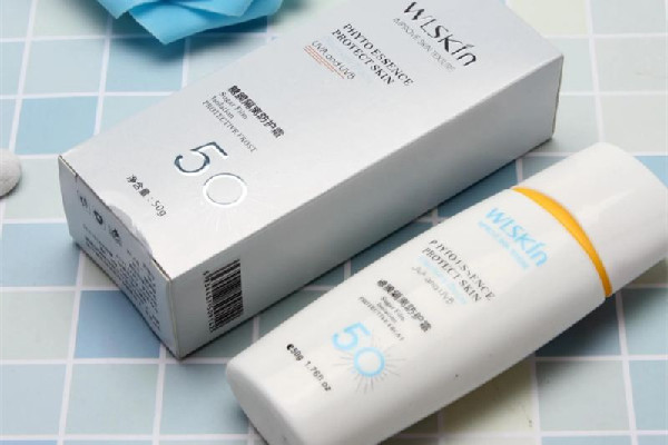 隔離霜有幾種顏色 隔離霜買紫色還是綠色 隔離霜有幾種顏色 隔離霜買紫色還是綠色