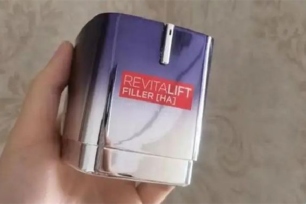 歐萊雅太空霜和零點(diǎn)霜的區(qū)別 歐萊雅太空霜有什么功效 歐萊雅太空霜和零點(diǎn)霜的區(qū)別 歐萊雅太空霜有什么功效