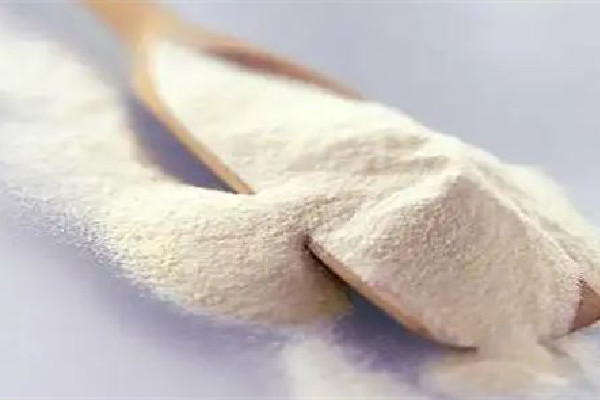 奶粉沖不開有疙瘩什么原因 奶粉是先放水還是奶粉 奶粉沖不開有疙瘩什么原因 奶粉是先放水還是奶粉