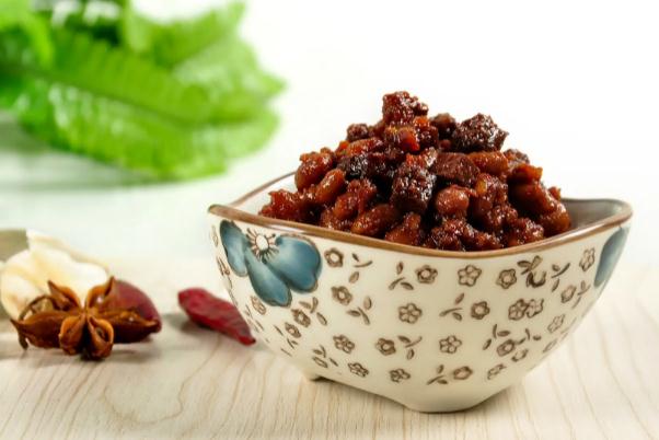 黃豆醬有什么營養(yǎng) 黃豆醬有點酸還能吃嗎 黃豆醬有什么營養(yǎng) 黃豆醬有點酸還能吃嗎