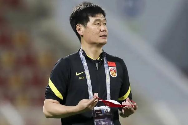 國足踢出最差表現(xiàn)?主帥提出表揚(yáng) 國足是怎么選人的 國足踢出最差表現(xiàn)?主帥提出表揚(yáng) 國足是怎么選人的