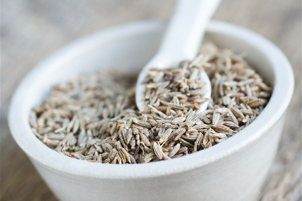 孜然有生熟之分嗎 孜然買回來還用炒熟嗎 孜然有生熟之分嗎 孜然買回來還用炒熟嗎