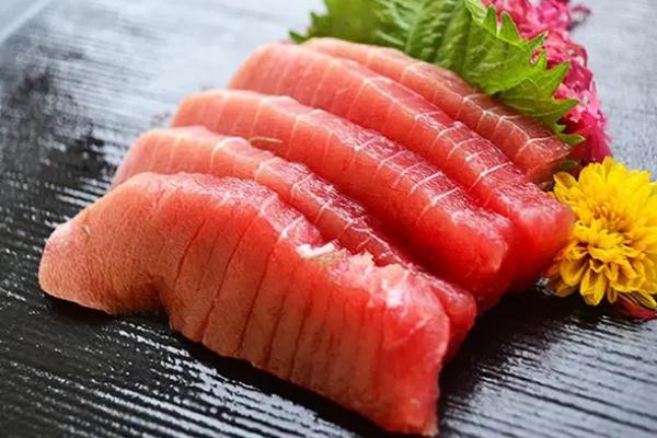 金槍魚的營養(yǎng)價(jià)值及功效 金槍魚價(jià)格現(xiàn)在多少錢一斤 金槍魚的營養(yǎng)價(jià)值及功效 金槍魚價(jià)格現(xiàn)在多少錢一斤