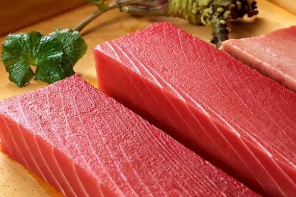 金槍魚的營養(yǎng)價(jià)值及功效 金槍魚價(jià)格現(xiàn)在多少錢一斤 金槍魚的營養(yǎng)價(jià)值及功效 金槍魚價(jià)格現(xiàn)在多少錢一斤