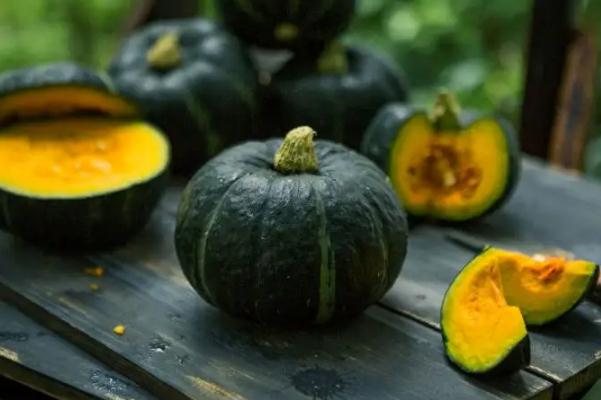 南瓜要放冰箱保存嗎 南瓜要冷水煮還是開(kāi)水煮 南瓜要放冰箱保存嗎 南瓜要冷水煮還是開(kāi)水煮