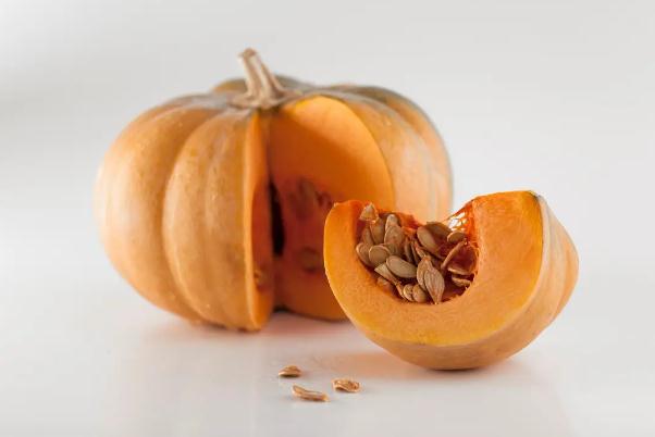 南瓜要放冰箱保存嗎 南瓜要冷水煮還是開(kāi)水煮 南瓜要放冰箱保存嗎 南瓜要冷水煮還是開(kāi)水煮