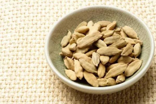 白蔻會(huì)升高血壓嗎 白蔻對(duì)身體有什么好處