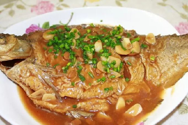 鳊魚多少錢一斤市場價2022 鳊魚刺多嗎 鳊魚多少錢一斤市場價2022 鳊魚刺多嗎