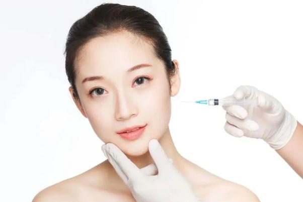 肉毒素除皺會引起眼皮腫嗎 肉毒素除皺對身體有害嗎 肉毒素除皺會引起眼皮腫嗎 肉毒素除皺對身體有害嗎