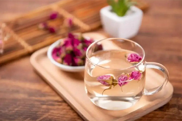 玫瑰花茶用花苞還是花 玫瑰花茶的功效和作用 玫瑰花茶用花苞還是花 玫瑰花茶的功效和作用