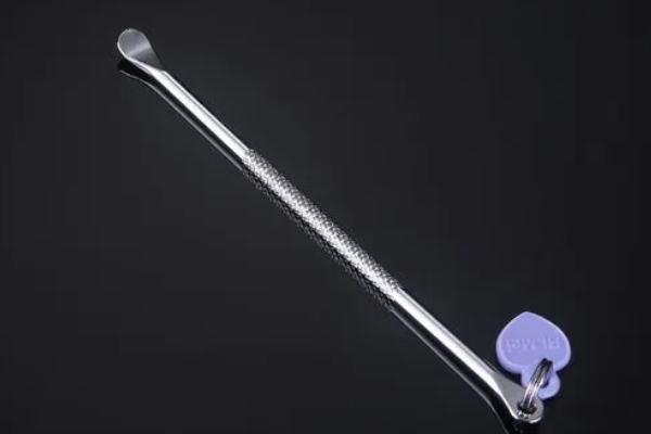 掏耳勺能碰到耳膜嗎 掏耳勺掉到耳朵里面出血 掏耳勺能碰到耳膜嗎 掏耳勺掉到耳朵里面出血