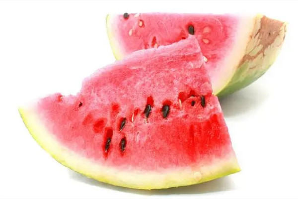 西瓜怎么看熟了沒(méi)熟 西瓜拍著清脆好還是沉重好