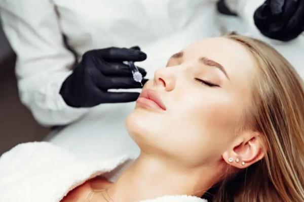 童顏針的作用和效果 童顏針和玻尿酸哪個好 童顏針的作用和效果 童顏針和玻尿酸哪個好