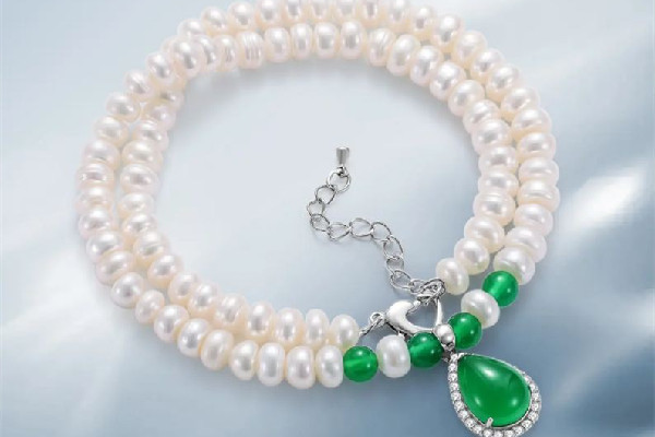 珍珠項(xiàng)鏈怎么區(qū)分好壞 珍珠項(xiàng)鏈?zhǔn)呛Ｋ眠€是淡水好