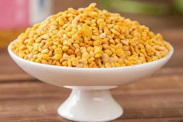 荷花粉適合什么人吃 荷花粉是寒性還是溫性 荷花粉適合什么人吃 荷花粉是寒性還是溫性