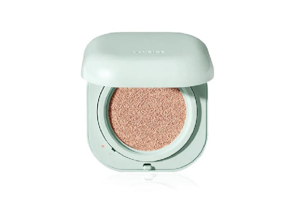 蘭芝氣墊粉色和綠色哪個好用 蘭芝氣墊有幾款 蘭芝氣墊粉色和綠色哪個好用 蘭芝氣墊有幾款