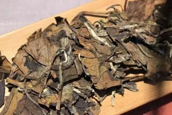 老白茶對(duì)咳嗽有功效嗎 老白茶對(duì)血糖有好處嗎 老白茶對(duì)咳嗽有功效嗎 老白茶對(duì)血糖有好處嗎