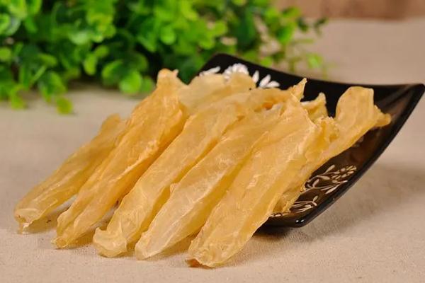 魚(yú)膠要燉多久 魚(yú)膠要放冰箱保存嗎 魚(yú)膠要燉多久 魚(yú)膠要放冰箱保存嗎