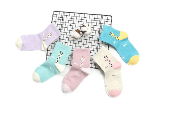 襪子會導(dǎo)致腳臭么 襪子有股酸臭味什么原因