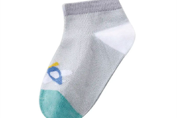 襪子是純棉的好還是混紡的好 襪子買什么材質(zhì)的比較好 襪子是純棉的好還是混紡的好 襪子買什么材質(zhì)的比較好