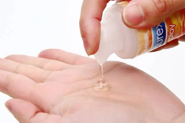 杜蕾斯最好用的潤(rùn)滑劑是哪款 杜蕾斯?jié)櫥瑒┒嗌馘X(qián)一瓶