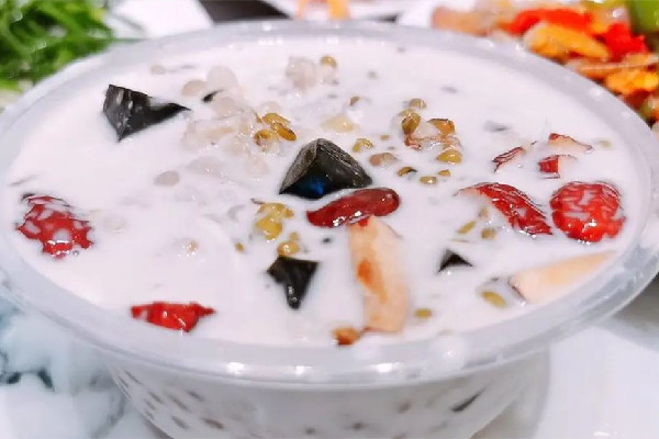 清補(bǔ)涼是哪里的特產(chǎn) 清補(bǔ)涼的歷史由來