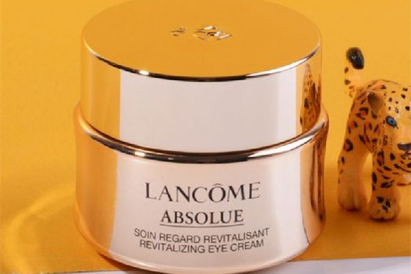 蘭蔻菁純眼霜多少錢(qián)一瓶 蘭蔻菁純眼霜和蘭蔻小黑瓶眼霜哪個(gè)好