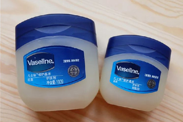 凡士林對燙傷有用嗎 凡士林可以敷傷口嗎 凡士林對燙傷有用嗎 凡士林可以敷傷口嗎
