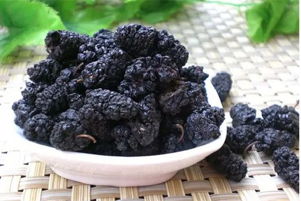 桑葚干的花青素含量高嗎 桑葚干對(duì)眼睛好嗎 桑葚干的花青素含量高嗎 桑葚干對(duì)眼睛好嗎