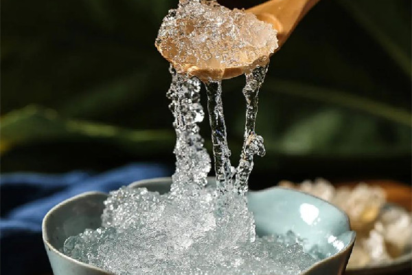 雪燕什么時候吃效果最好 雪燕怎么煮才好吃 雪燕什么時候吃效果最好 雪燕怎么煮才好吃