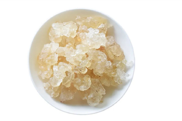 雪燕價格多少錢一斤 雪燕為什么是一粒一粒的 雪燕價格多少錢一斤 雪燕為什么是一粒一粒的