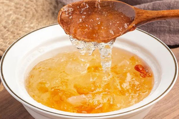 雪燕什么時候吃效果最好 雪燕怎么煮才好吃 雪燕什么時候吃效果最好 雪燕怎么煮才好吃