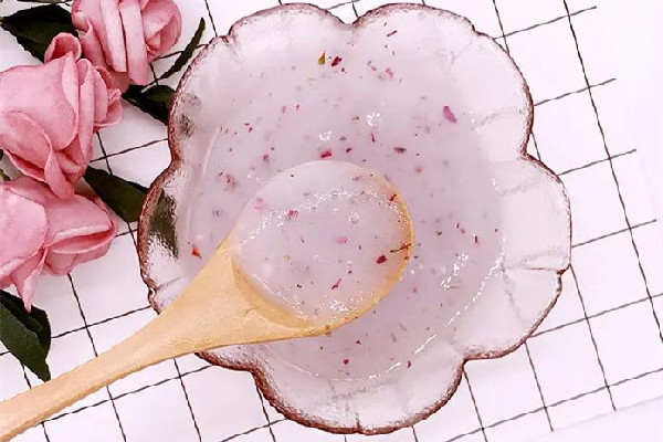 玫瑰軟膜粉的正確使用方法 玫瑰軟膜粉可以天天敷嗎 玫瑰軟膜粉的正確使用方法 玫瑰軟膜粉可以天天敷嗎