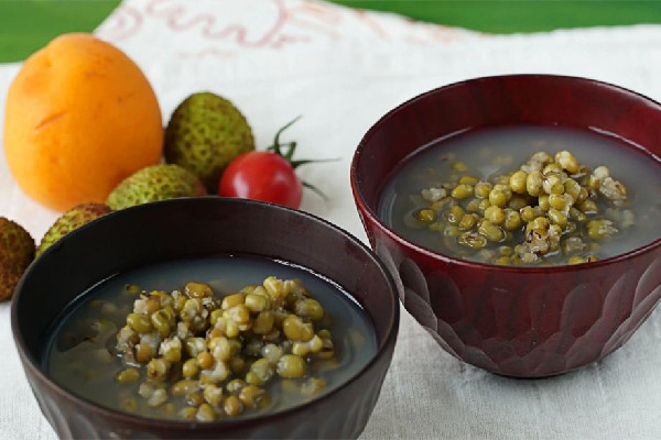 綠豆沙熬多久成沙狀 綠豆沙熬出來(lái)為什么會(huì)發(fā)紅