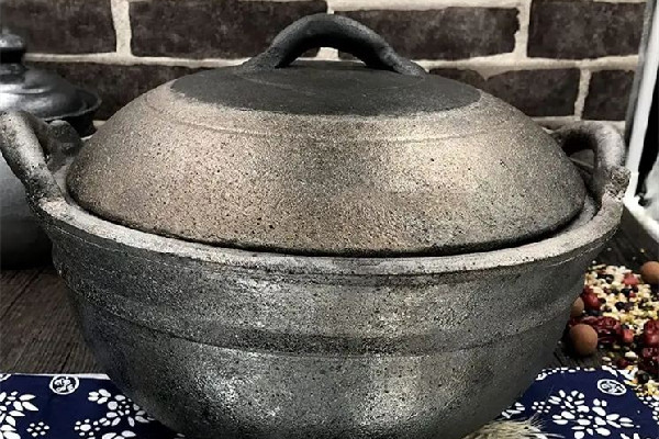 砂鍋煲湯一般要煲?guī)讉€(gè)小時(shí) 砂鍋煲湯可以加水嗎 砂鍋煲湯一般要煲?guī)讉€(gè)小時(shí) 砂鍋煲湯可以加水嗎