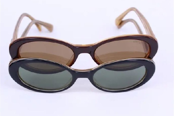 太陽(yáng)鏡有使用壽命嗎 太陽(yáng)鏡怎么清洗保養(yǎng)