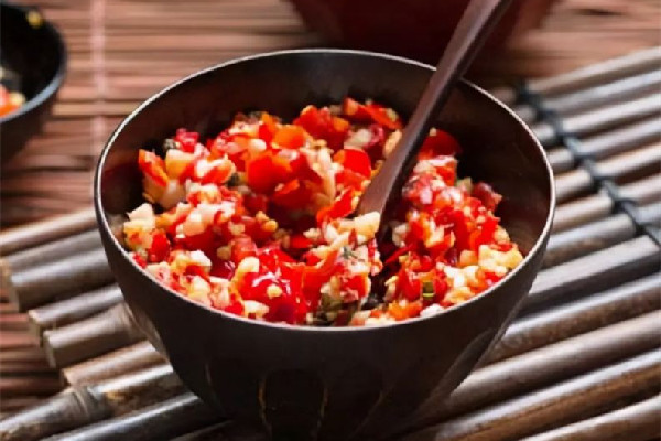剁椒醬會產生亞硝酸鹽嗎 剁椒醬要不要在鍋里炒熟 剁椒醬會產生亞硝酸鹽嗎 剁椒醬要不要在鍋里炒熟