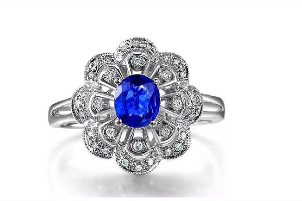 藍(lán)寶石會(huì)被刮花嗎 藍(lán)寶石會(huì)變色嗎