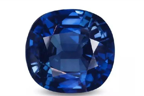 藍(lán)寶石和紅寶石哪個(gè)值錢(qián) 藍(lán)寶石什么顏色最貴