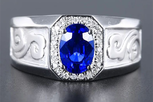 藍(lán)寶石和紅寶石哪個(gè)值錢(qián) 藍(lán)寶石什么顏色最貴