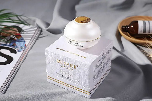 貴婦膏要不要避開(kāi)眼周圍 貴婦膏的正確用法 貴婦膏要不要避開(kāi)眼周圍 貴婦膏的正確用法